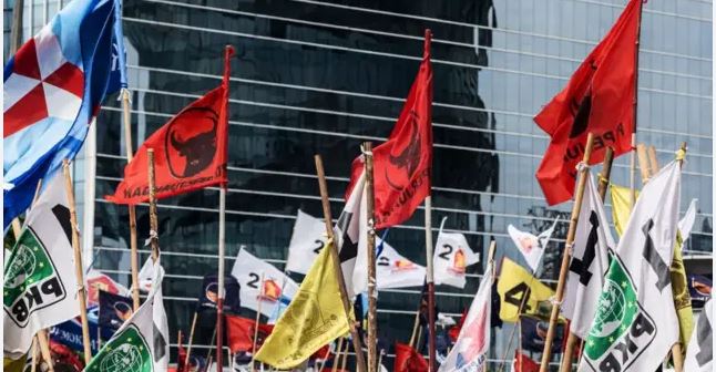 Pentingnya Evaluasi Posisi dan Fungsi Partai Politik dalam Demokrasi Pancasila
